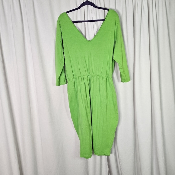 2 FOR 1: Rebdolls Vibrant Red and Green Long Sleeve Dresses - Picture 8 of 10